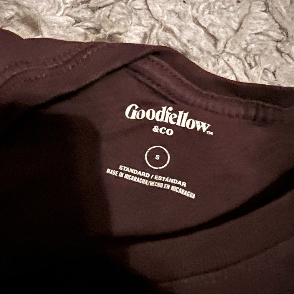 7 basic T-shirts - Picture 5 of 8